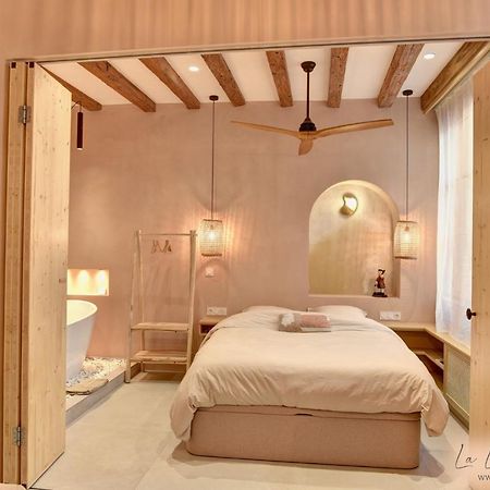 La Loge Du Reveur - Spa - Vieux-Lyon Bagian luar foto