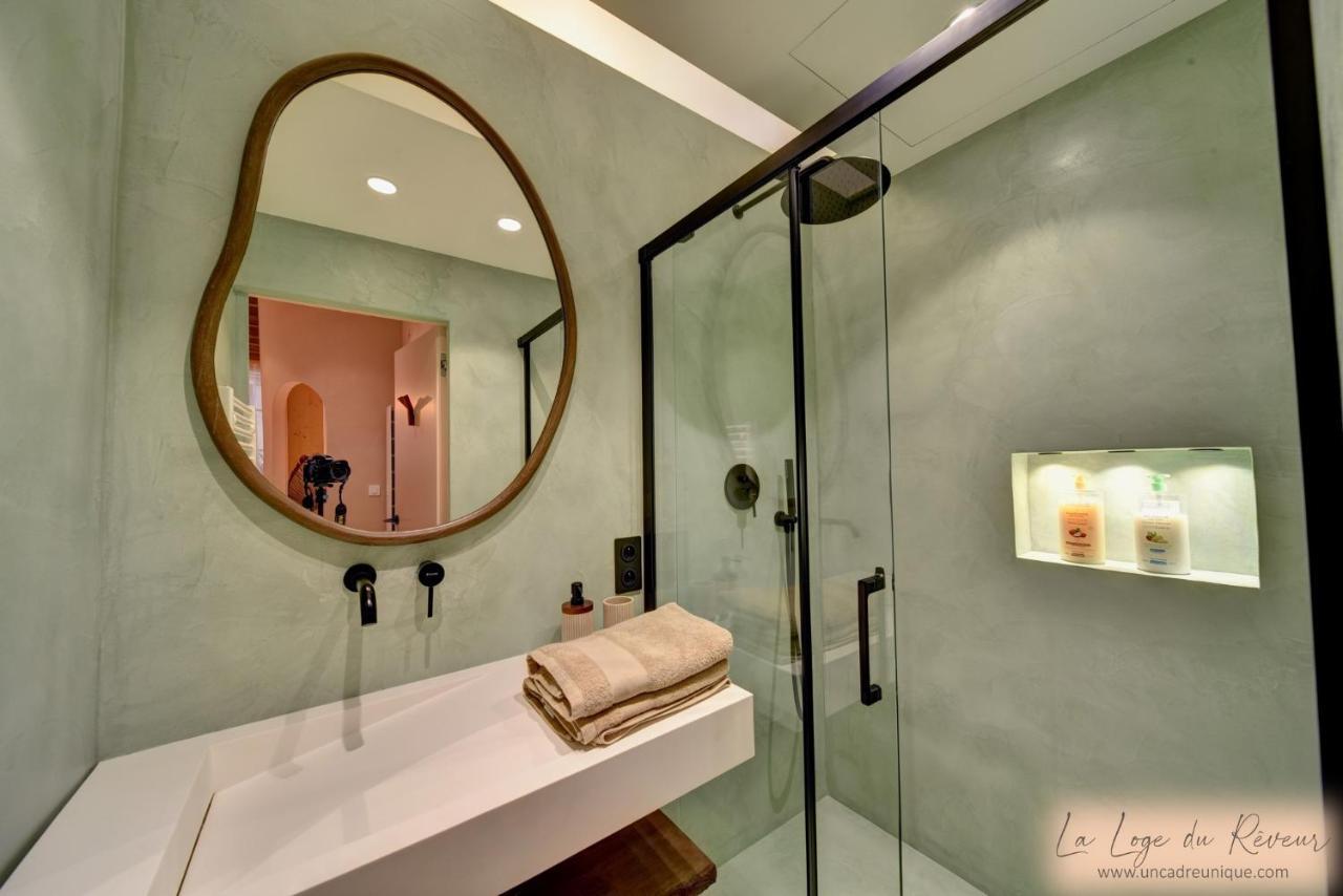 La Loge Du Reveur - Spa - Vieux-Lyon Bagian luar foto