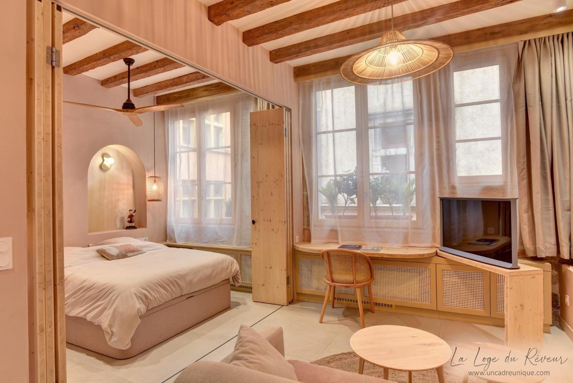 La Loge Du Reveur - Spa - Vieux-Lyon Bagian luar foto